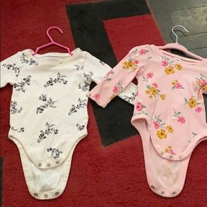 Old navy onesie 6-12 months